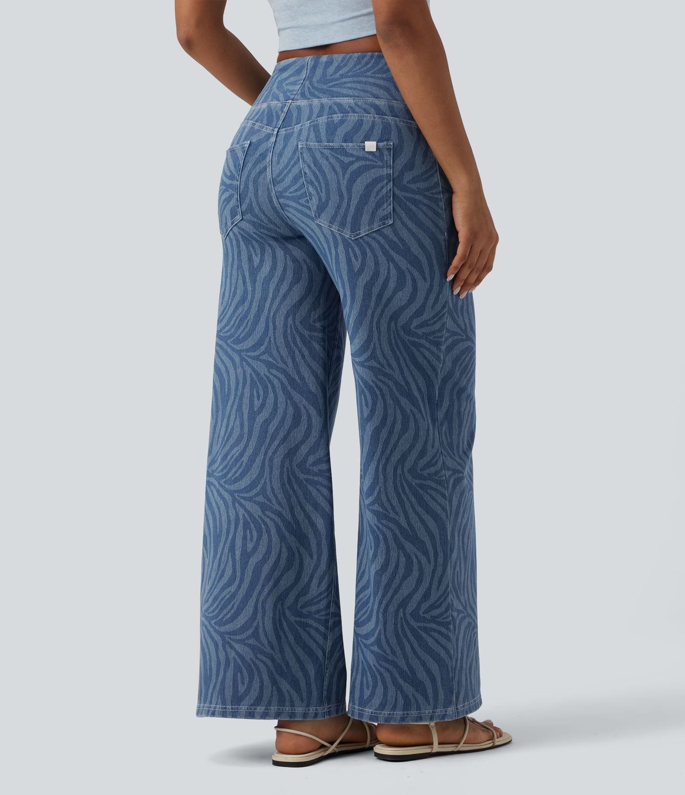 Jean Halara Flex™ jambe large décontracté taille mi-haute effet ventre plat, motif zèbre, avec poches