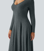 Robe mi-longue évasée maille côtelée à décolleté en V et manches longues