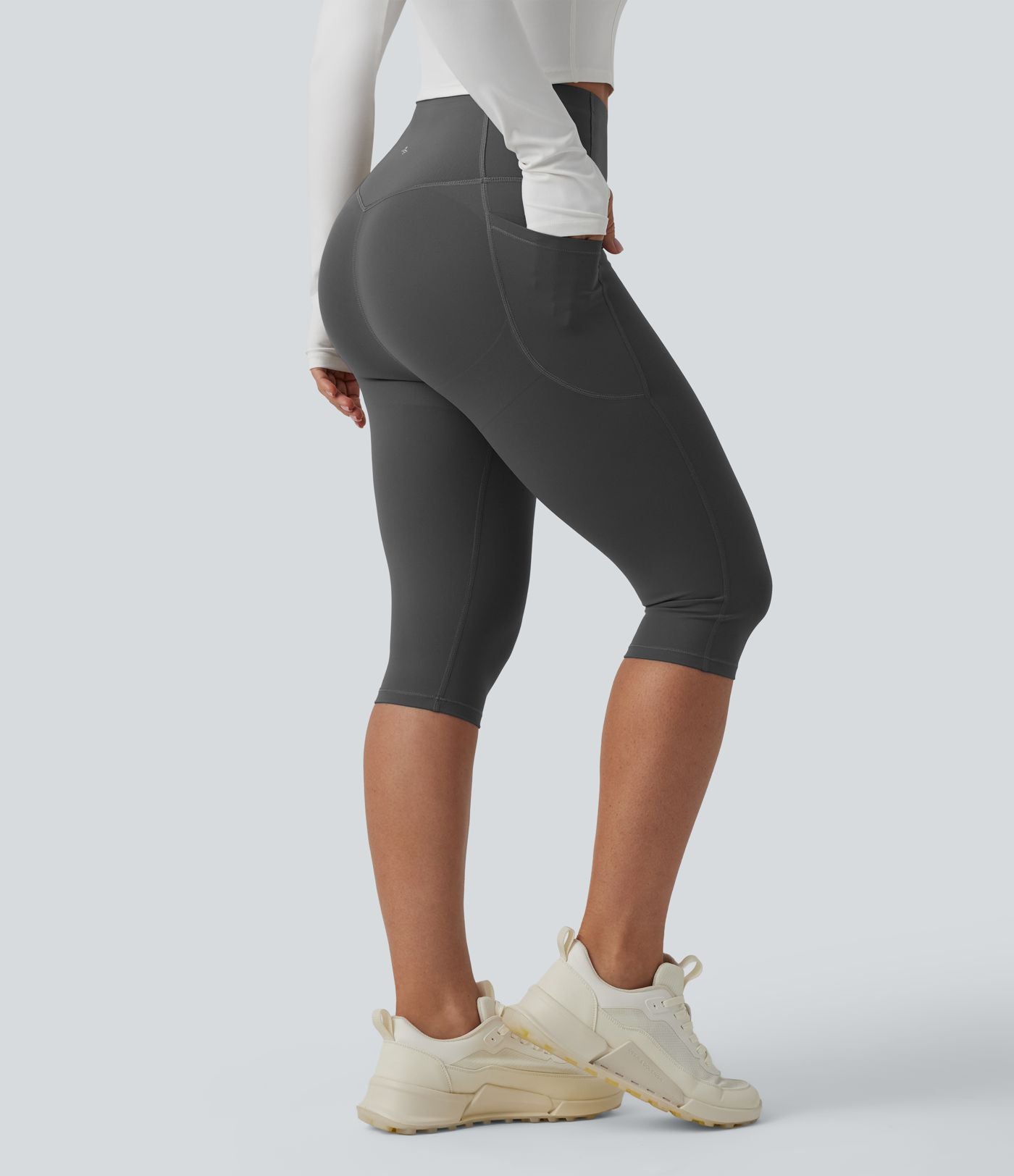 Legging sculptant d'entraînement corsaire Halara UltraSculpt™ taille haute galbant gainant avec poches