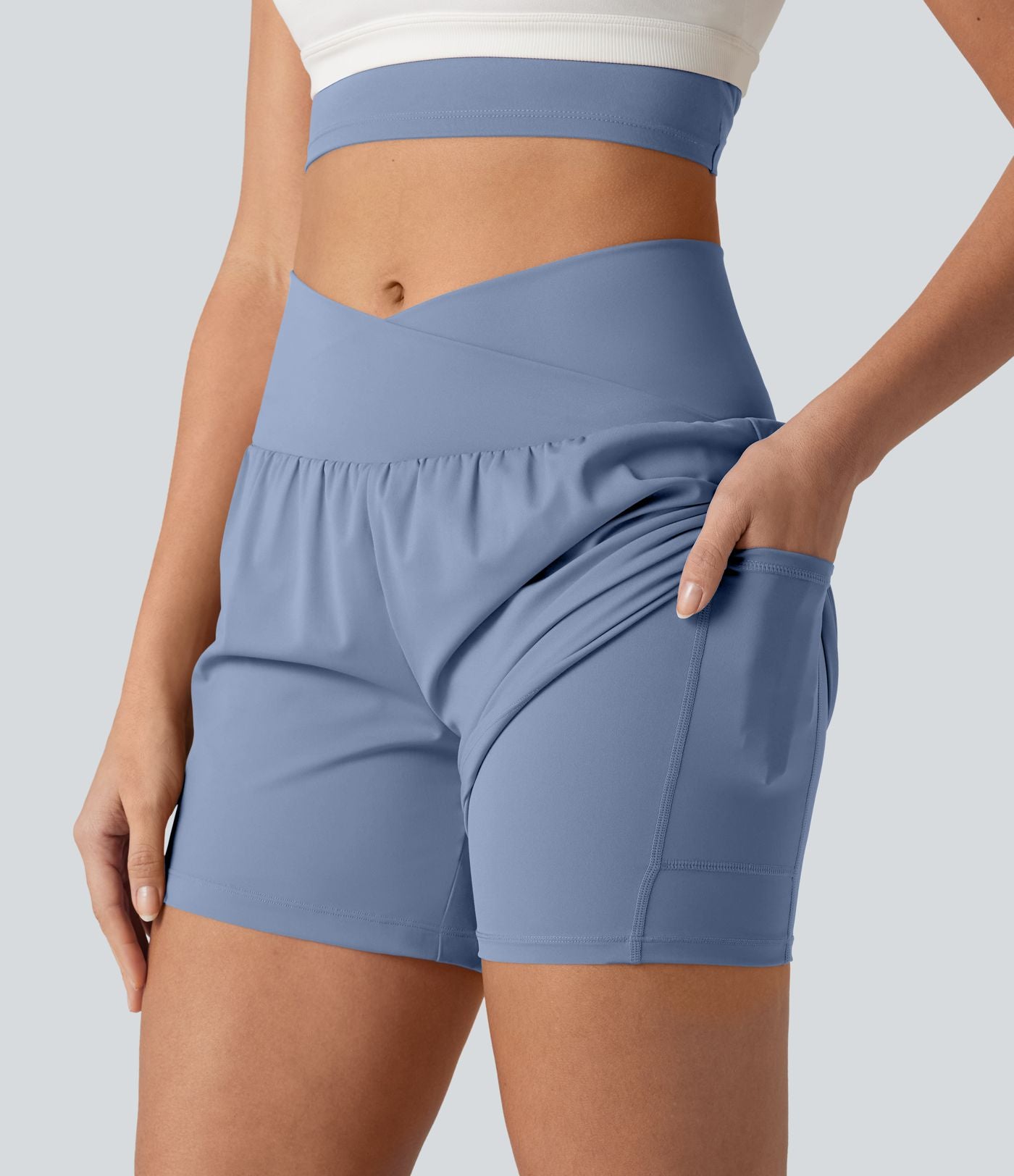Short de yoga SoftlyZero™ Airy croisé taille haute 2-en-1 effet frais InstantCool 12,5 cm avec poches