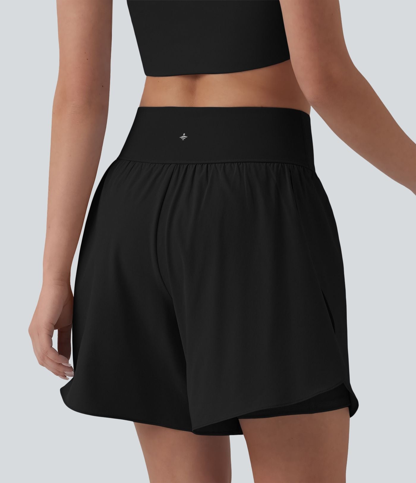 SoftlyZero™ QuickDry Short running 2-en-1 gainant taille haute à pois réfléchissants et ourlet croisé 17,5 cm avec poches