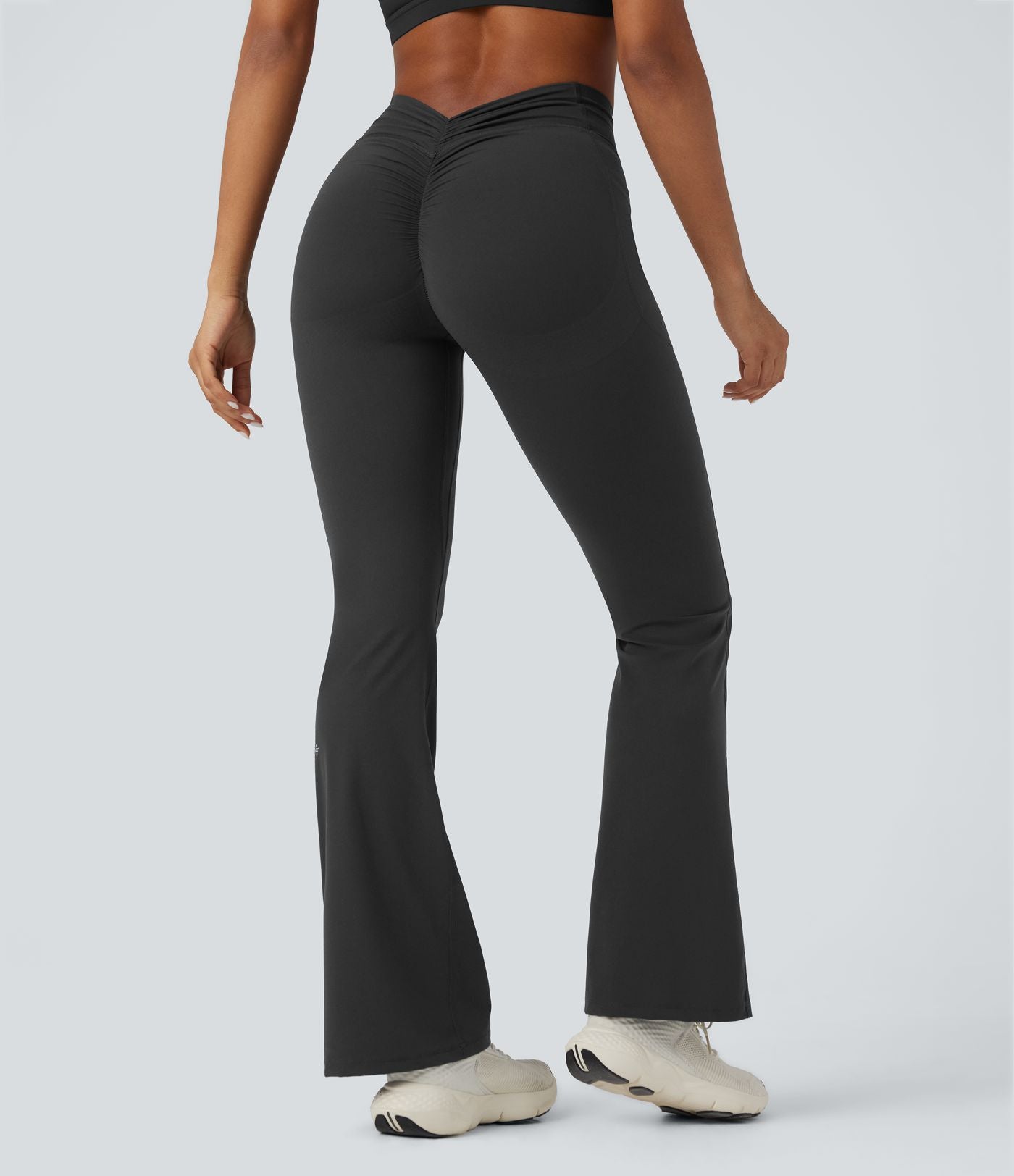 Pantalon de yoga à coupe bootcut gainant galbant taille haute avec effet scrunch et poches Halara UltraSculpt™