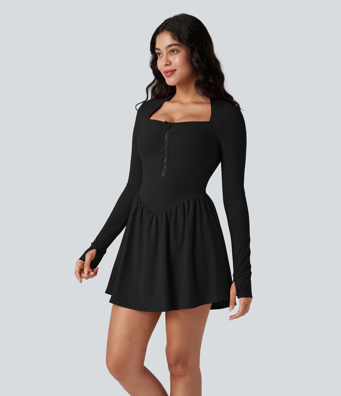 Robe de tennis active courte Halara UltraSculpt™ push-up 2-en-1 manches longues avec trous pouces et poche