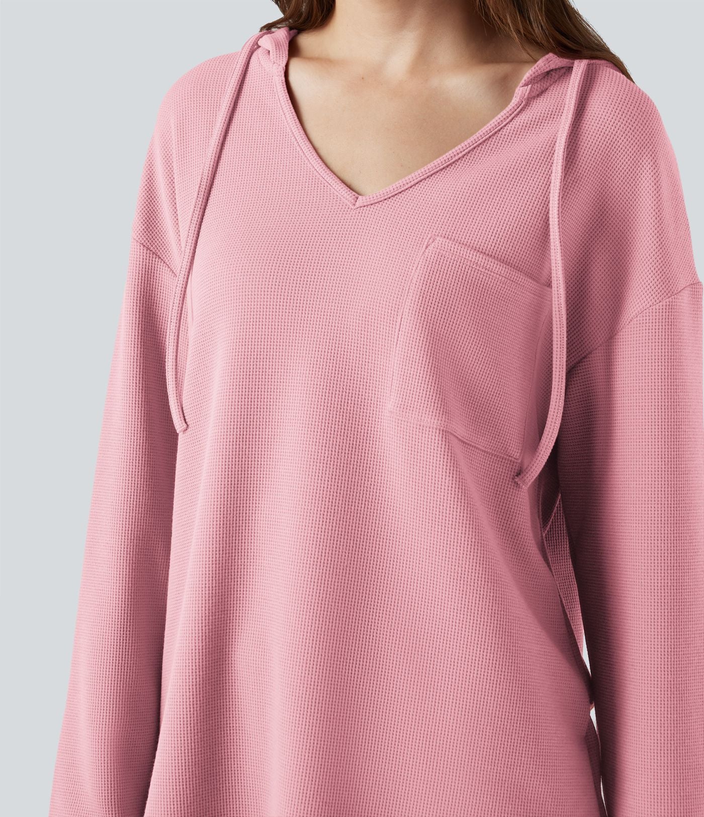 Sweat-shirt à capuche gaufré cordon de serrage manches longues ourlet arrondi avec poche