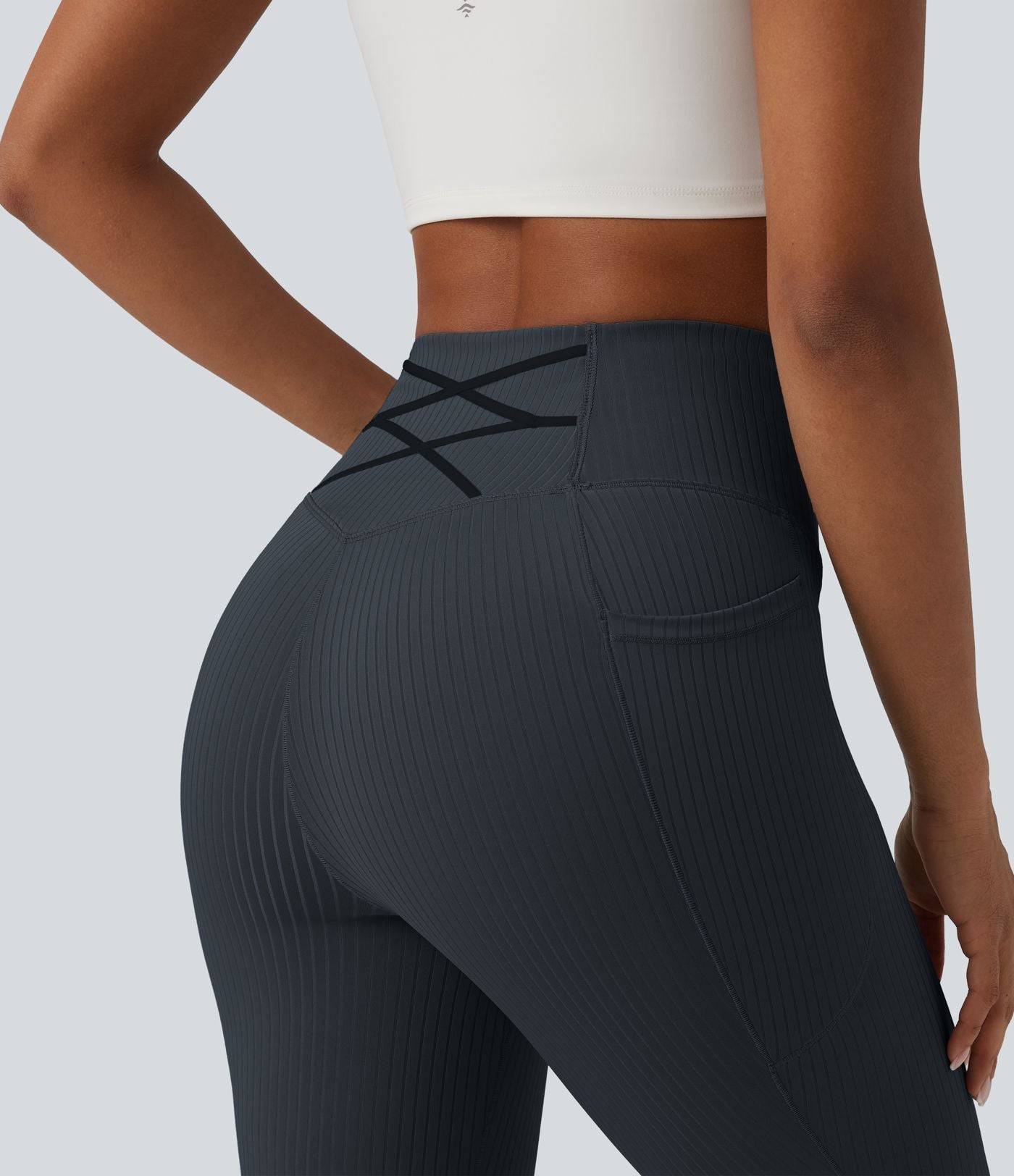Legging taille haute gainant côtelé avec poches