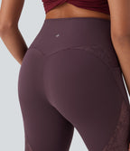 Legging de yoga 7/8 taille haute avec poches latérales, dos croisé et dentelle contrastante Softlyzero™-UPF50+