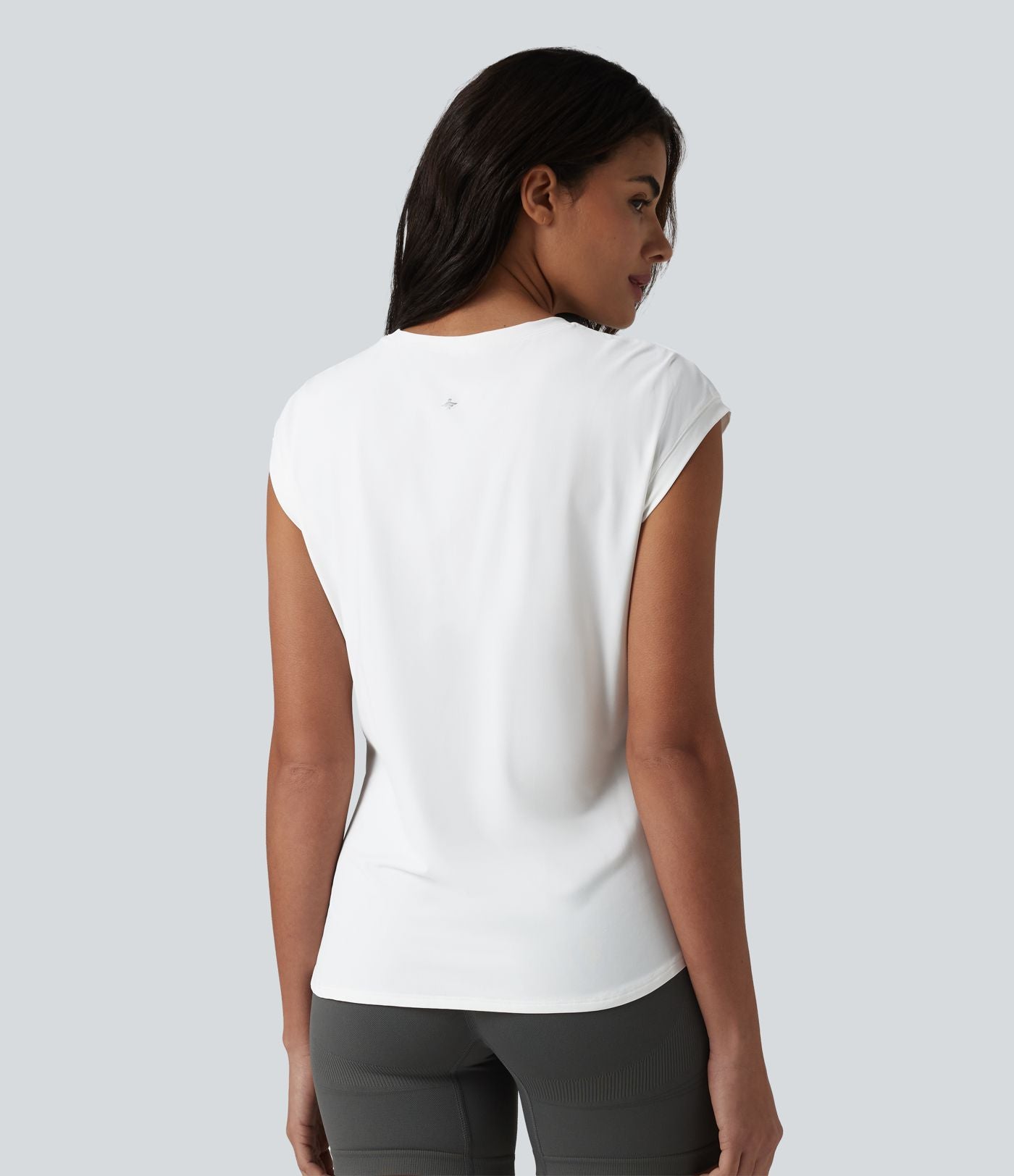 Haut de sport running col rond manches courtes ourlet croisé effet frais InstantCool séchage rapide, protection solaire UPF50+