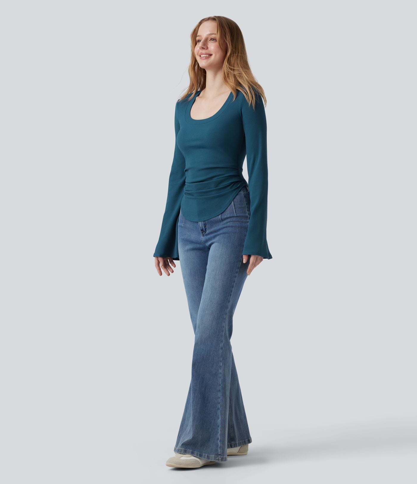 T-shirt en maille côtelée décolleté carré manches à volants froncé ourlet arrondi