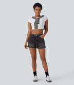 Short 7,5 cm décontracté en jean extensible Halara Flex™ taille moyenne avec boutons, zip et multiples poches