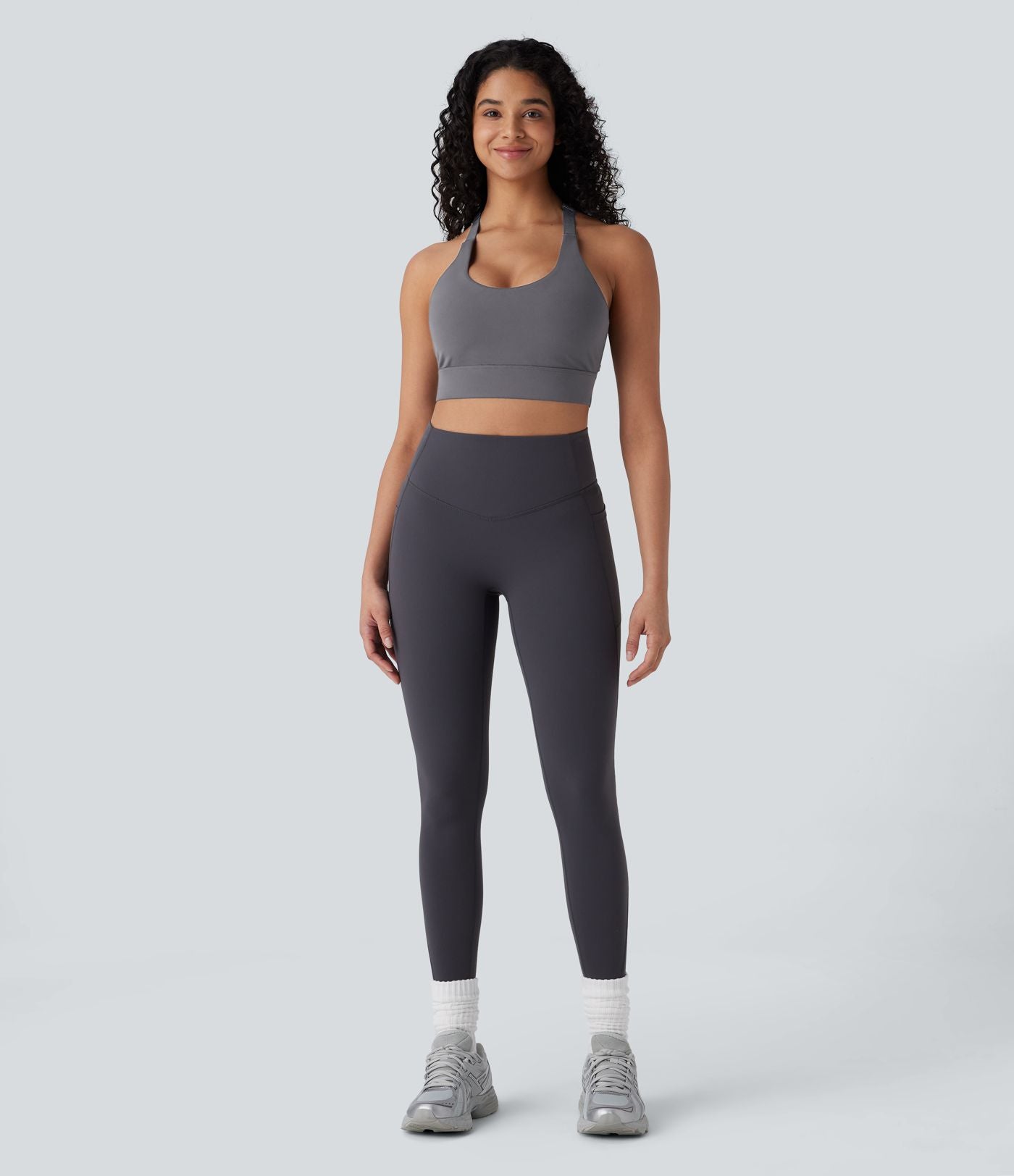 Halara UltraSculpt™ Brassière de sport yoga soutien léger col U dos nu avec crochets ajustables