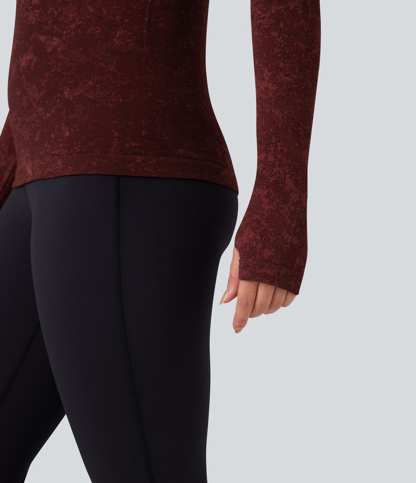 Haut de sport demi-zip à manches longues avec passants pouces sans couture OneForm Seamless Flow