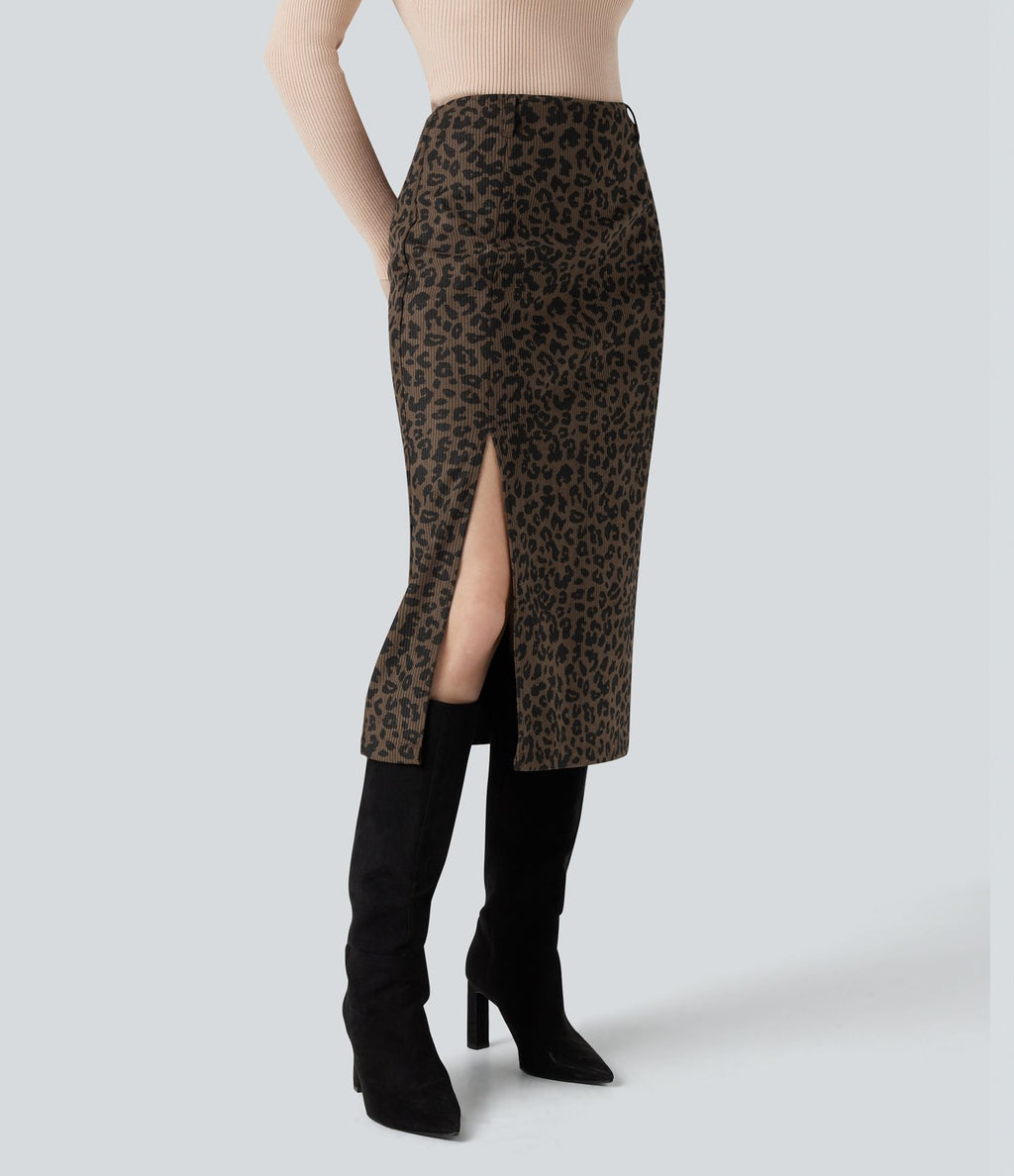 Jupe crayon mi-longue fendue velours côtelé imprimée léopard taille haute