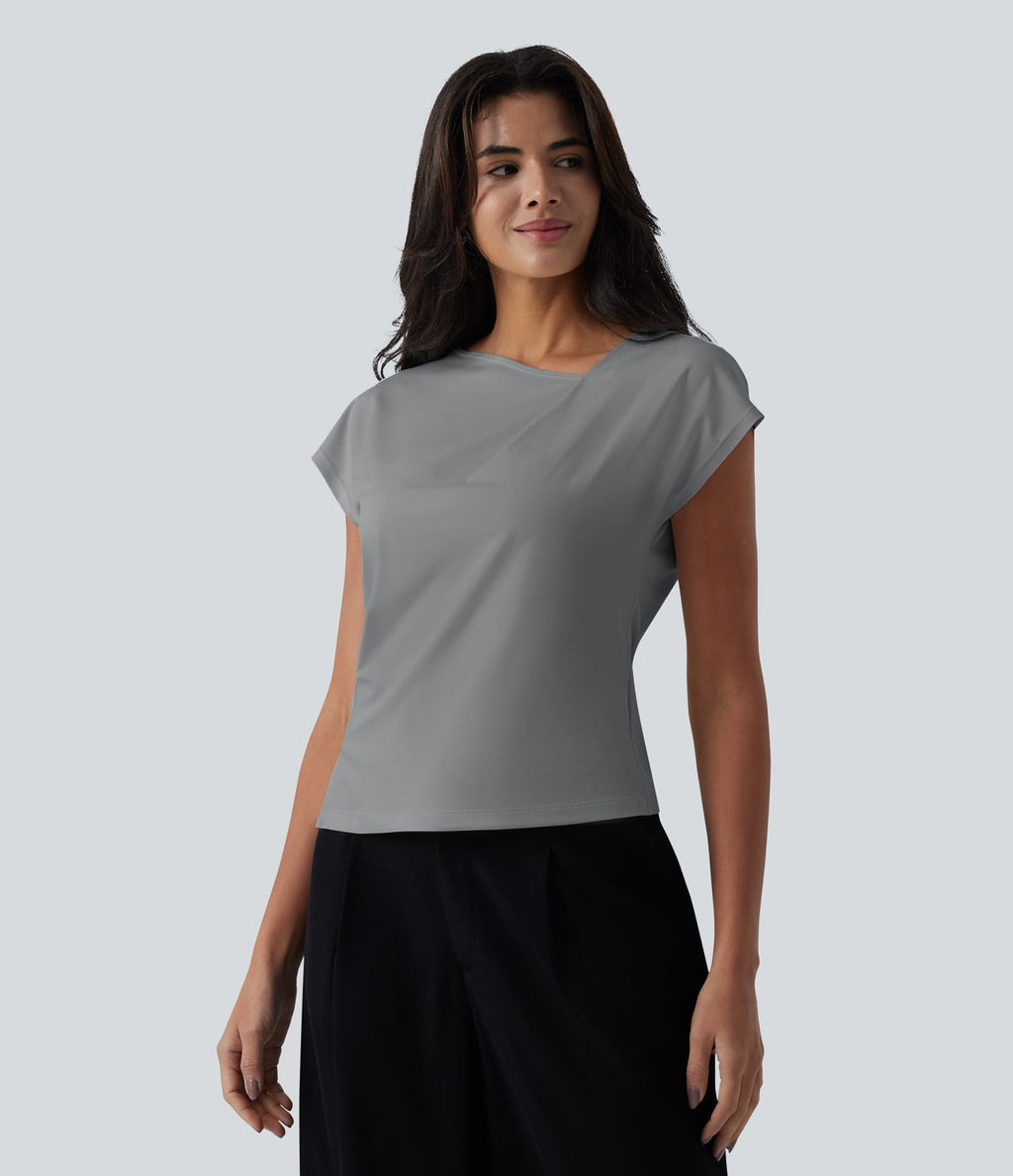 Blouse tailleur asymétrique col drapé manches courtes avec fronces et ourlet fendu