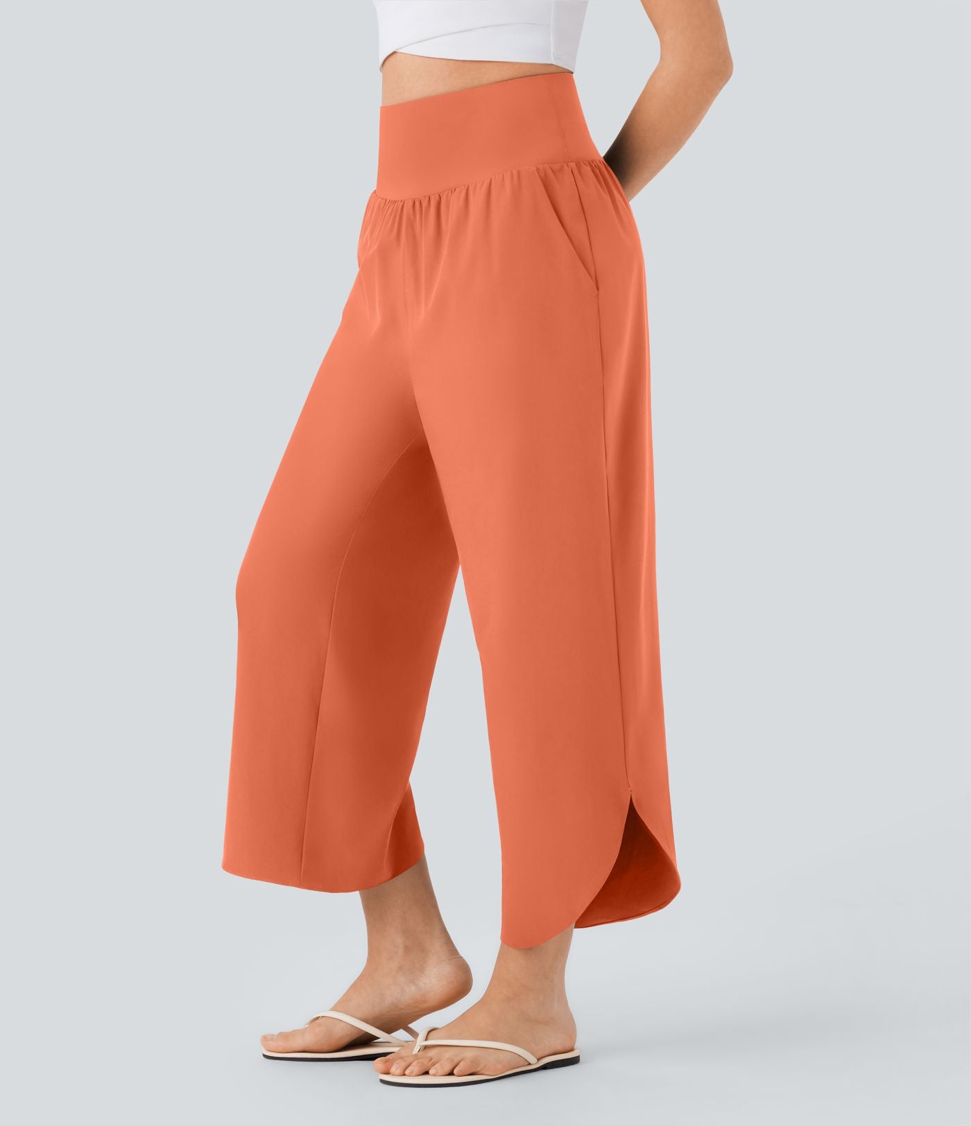 Pantalon fluide resort Breezeful™ à séchage rapide, coupe fendue et effet ventre plat