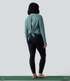 Haut de sport yoga SoftlyZero™ 2-en-1 col rond à manches longues avec nœud au dos et effet frais InstantCool, protection solaire UPF50+