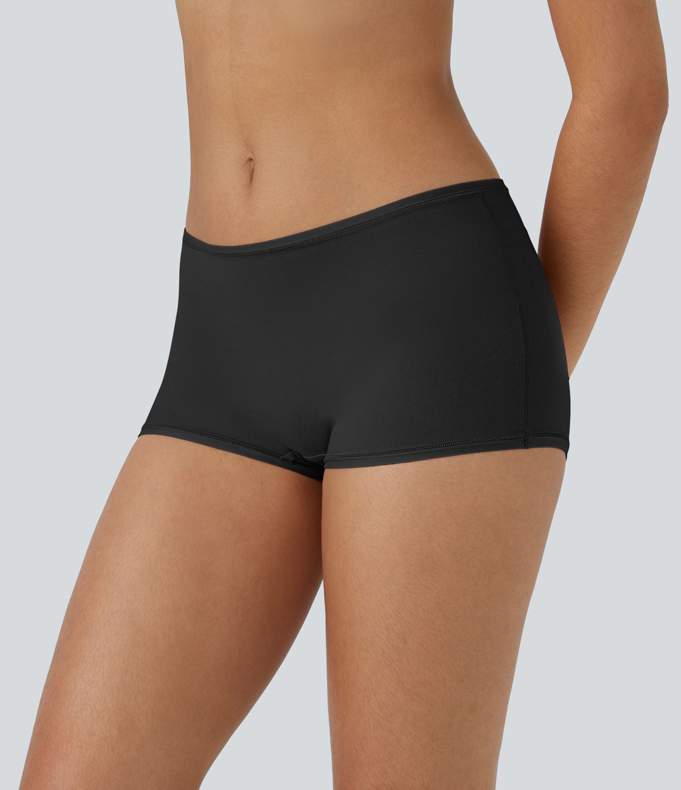 Shorty uni taille basse, très extensible et doux pour la peau