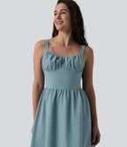 Robe fluide casual mi-longue texturée froncée et smockée