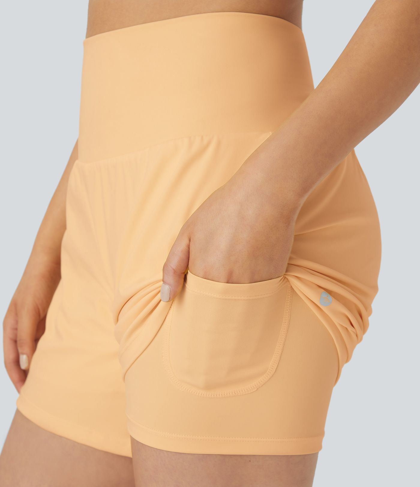 Short yoga 2-en-1 SoftlyZero™ Airy effet frais InstantCool taille très haute 12,5 cm avec poches, longueur allongée