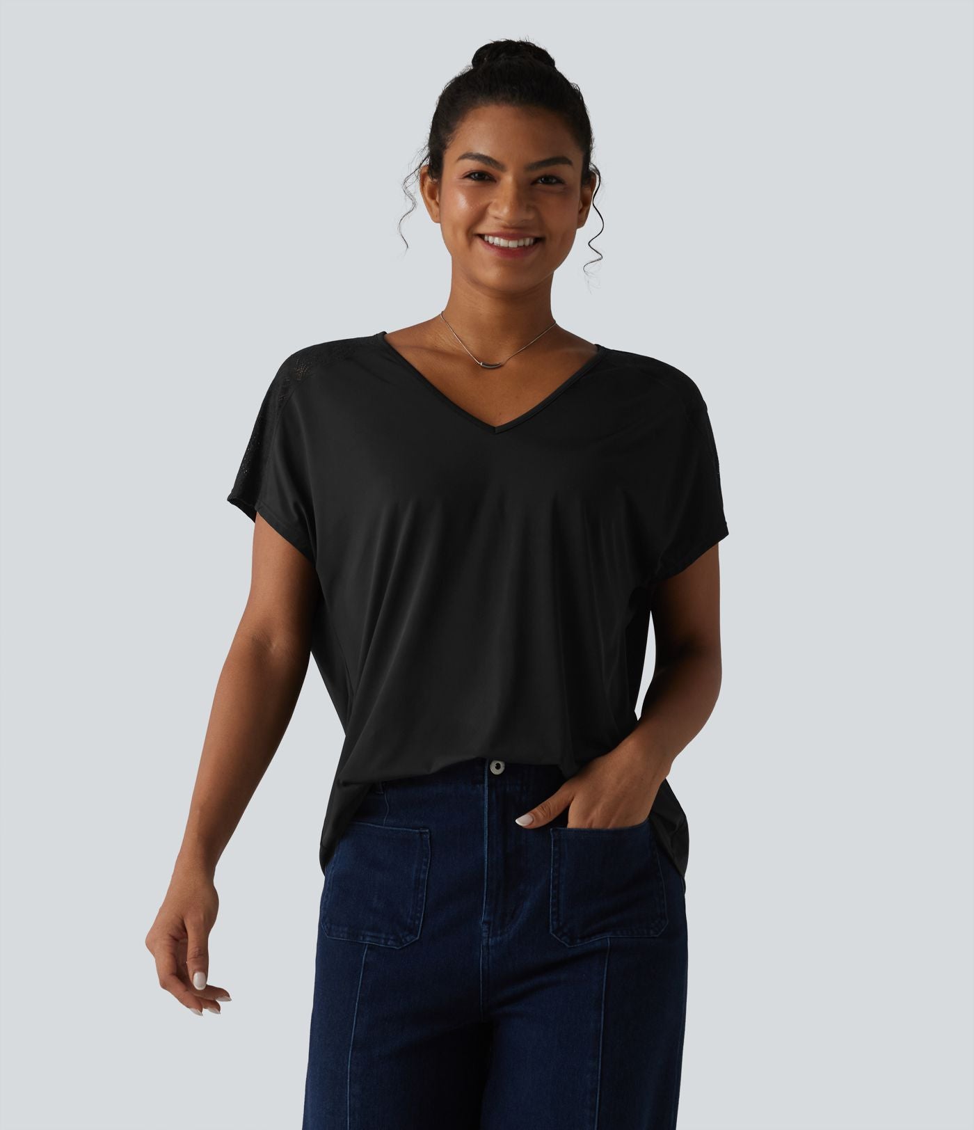 Haut décontracté col V manches chauve-souris courtes avec dentelle contrastée effet frais InstantCool séchage rapide, protection solaire UPF50+