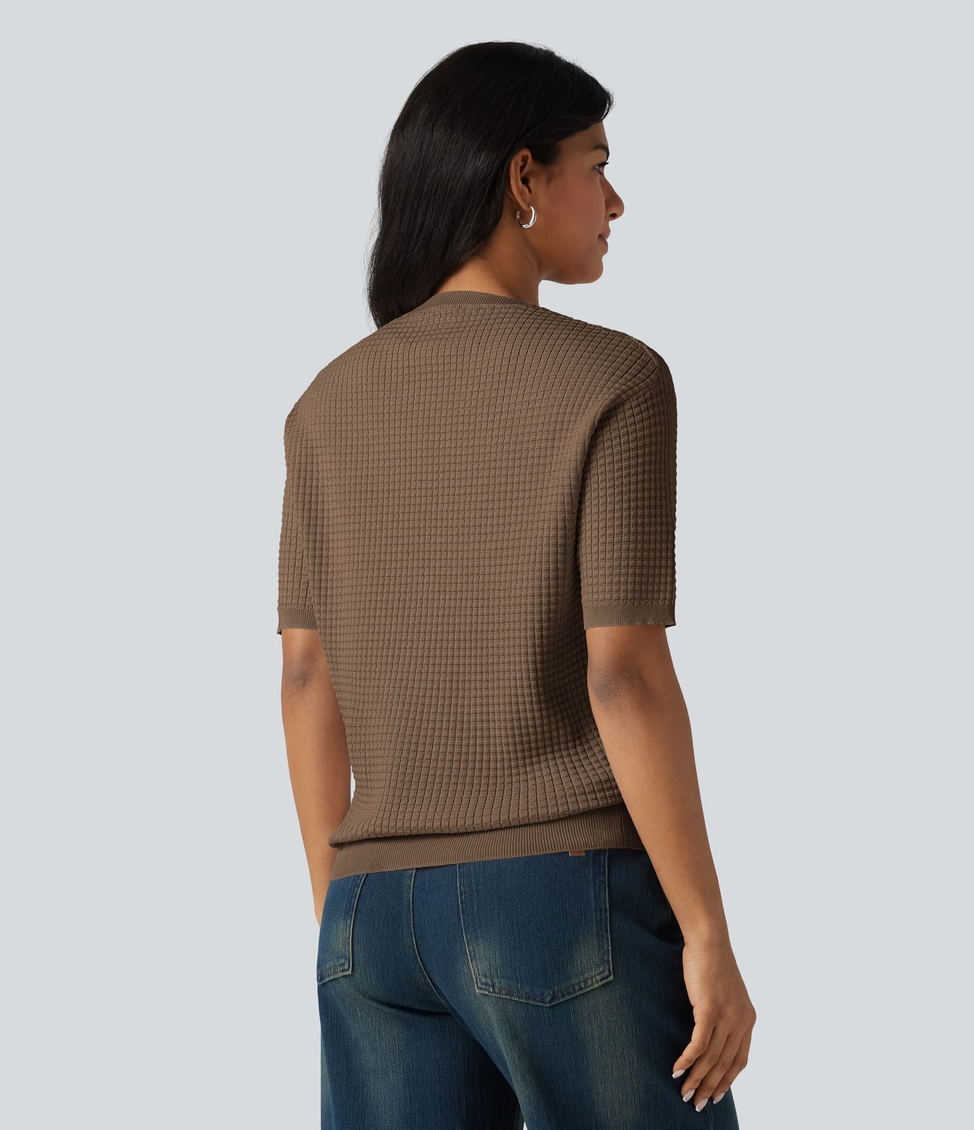 Pull col rond manches courtes en tissu gaufré