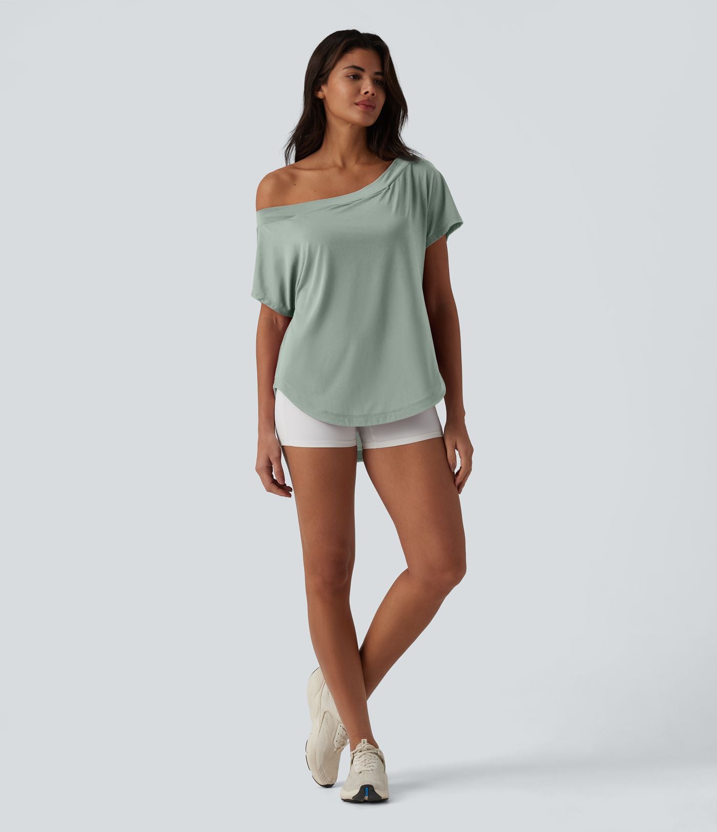 Top de sport yoga asymétrique à épaule dénudée manches courtes ourlet arrondi et coupe asymétrique à séchage rapide – Soutien-gorge intégré