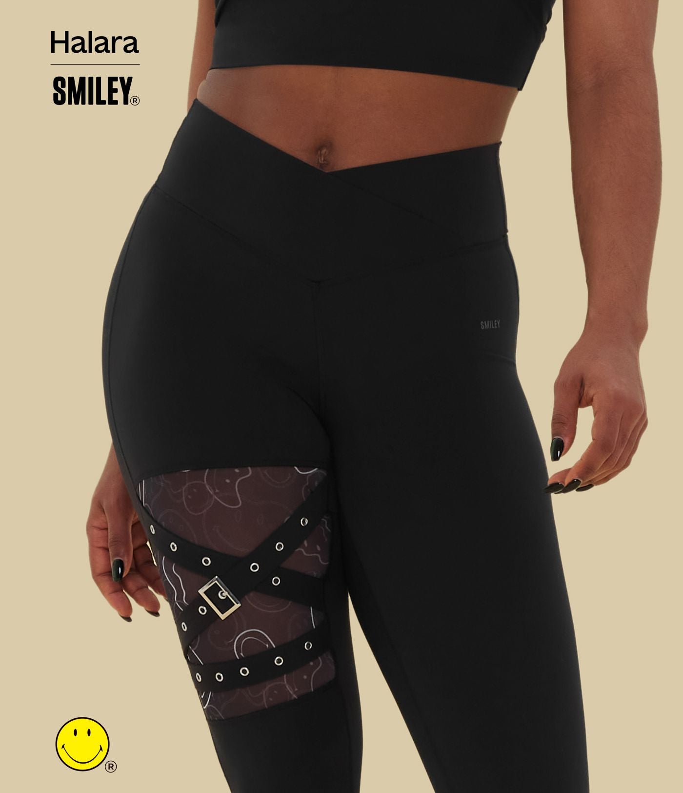 Legging de yoga Halara X Smiley® Halara UltraSculpt™ taille haute croisé avec empiècements en mesh contrastant et boucle décorative