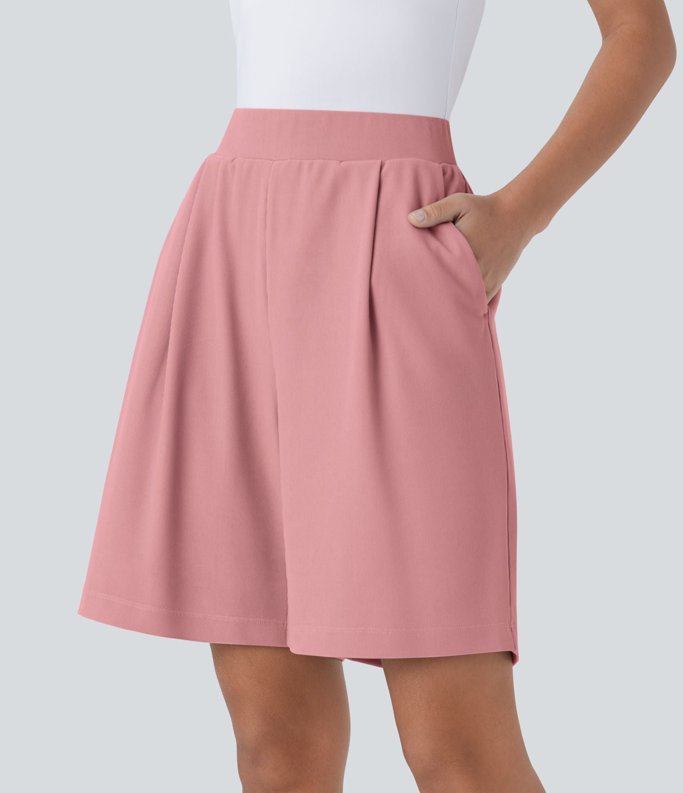 Short Bermuda Tailleur Fluide sculptant taille haute en maille gaufrée avec poches latérales