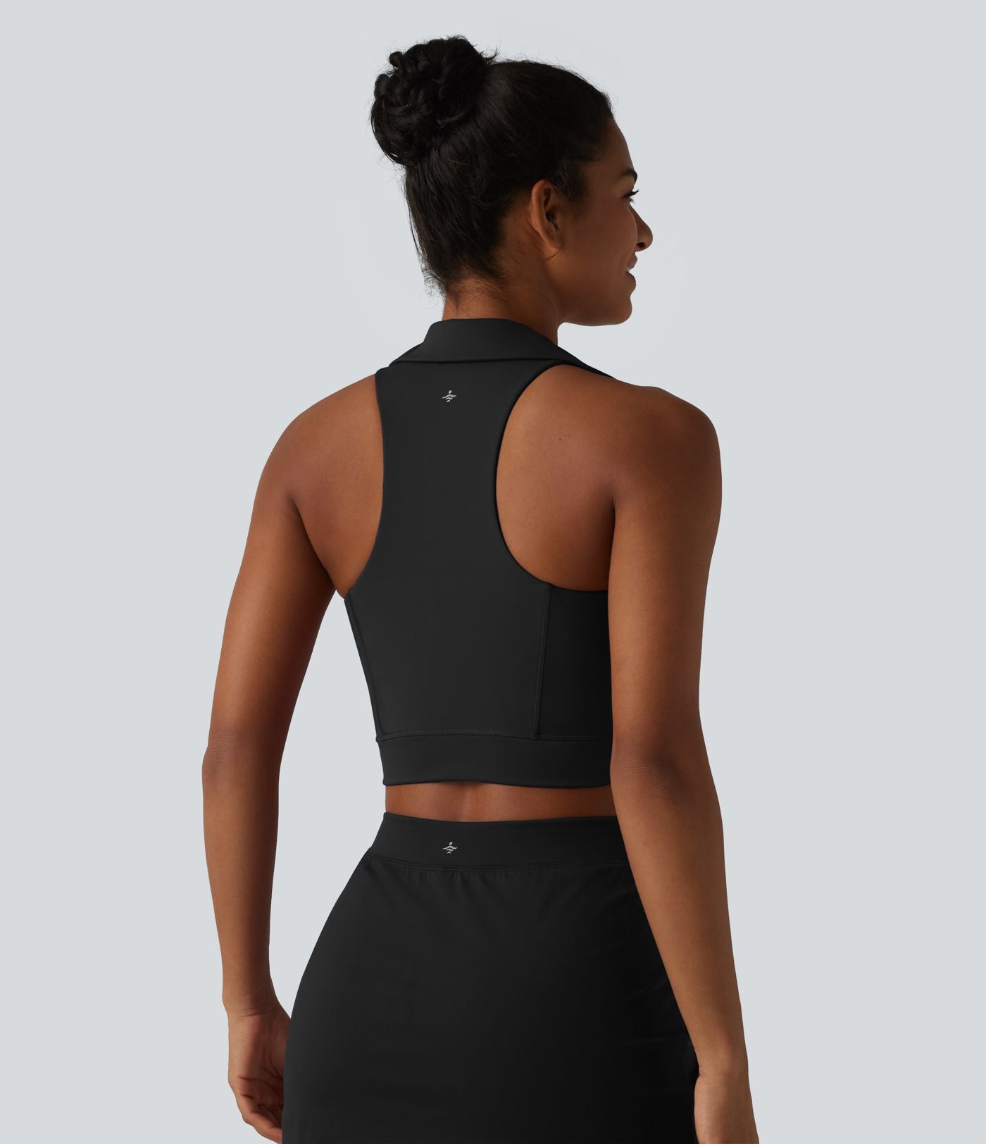 Débardeur de yoga SoftlyZero™ Airy court col V, brassière intégrée, dos nageur, ourlet croisé, à effet frais InstantCool