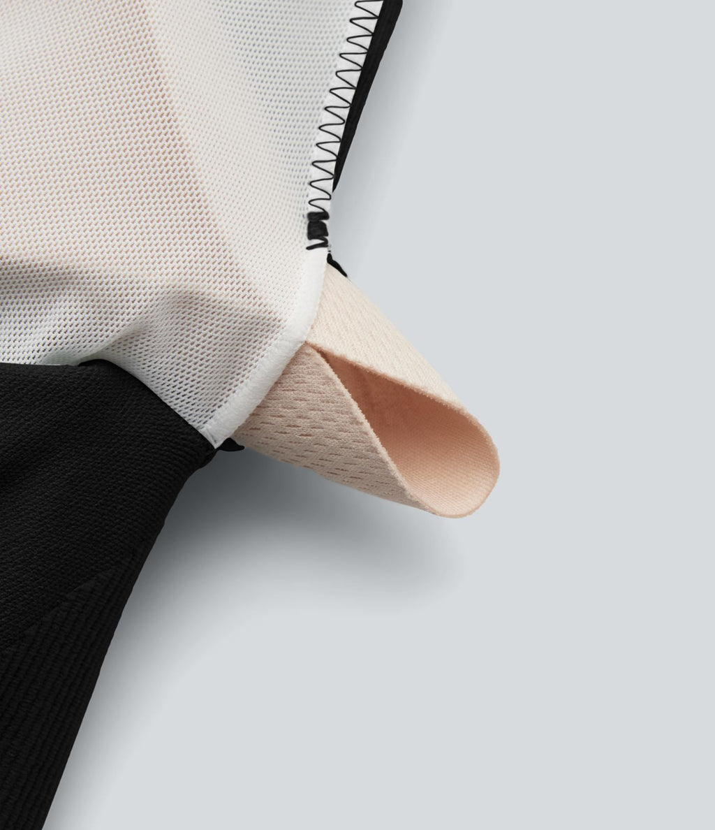 Haut de yoga court OneForm Seamless Flow col V à manches courtes avec brassière intégrée