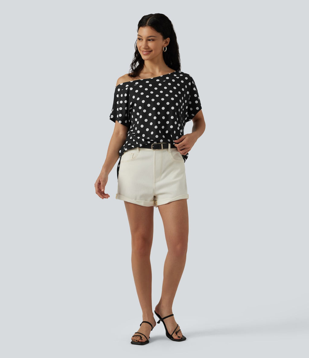 Top casual à pois épaule dénudée à manches courtes avec ourlet incurvé asymétrique et brassière intégrée
