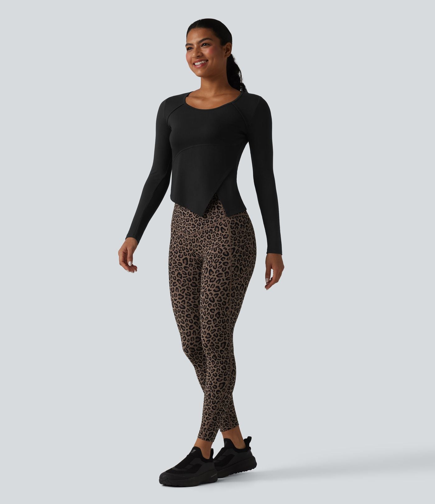 Halara HeatCore Haut de sport chauffant col rond manches longues ourlet asymétrique
