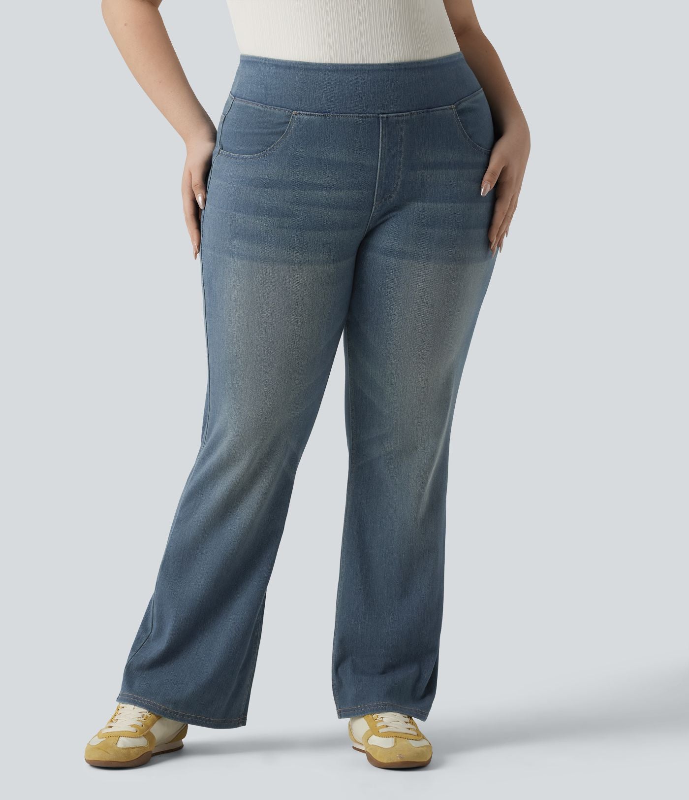 Jean décontracté Halara Flex™ grande taille bootcut taille haute en maille extensible délavée avec multiples poches
