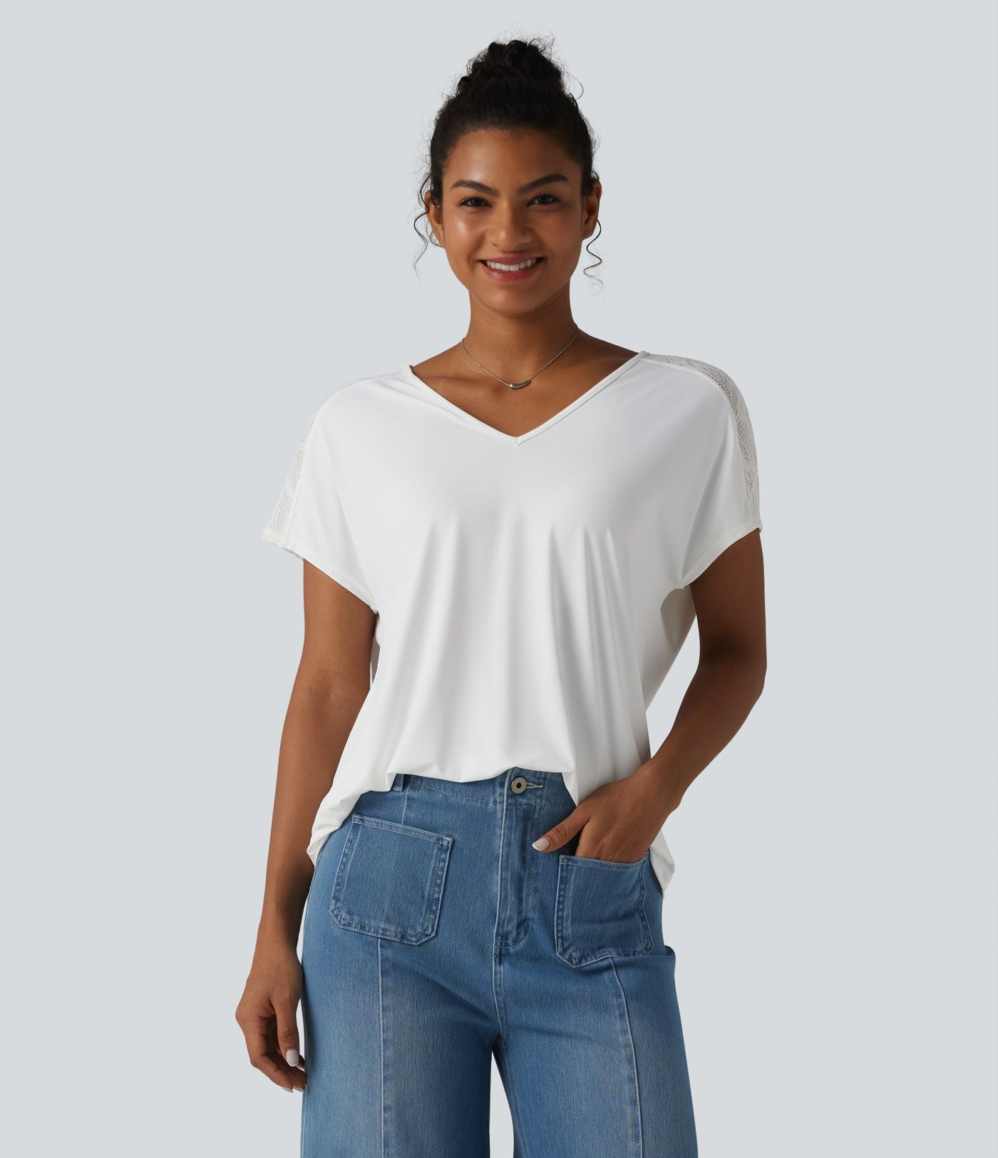 Haut décontracté col V manches chauve-souris courtes avec dentelle contrastée effet frais InstantCool séchage rapide, protection solaire UPF50+
