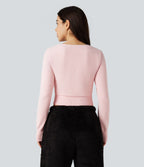 Pull court col U manches longues