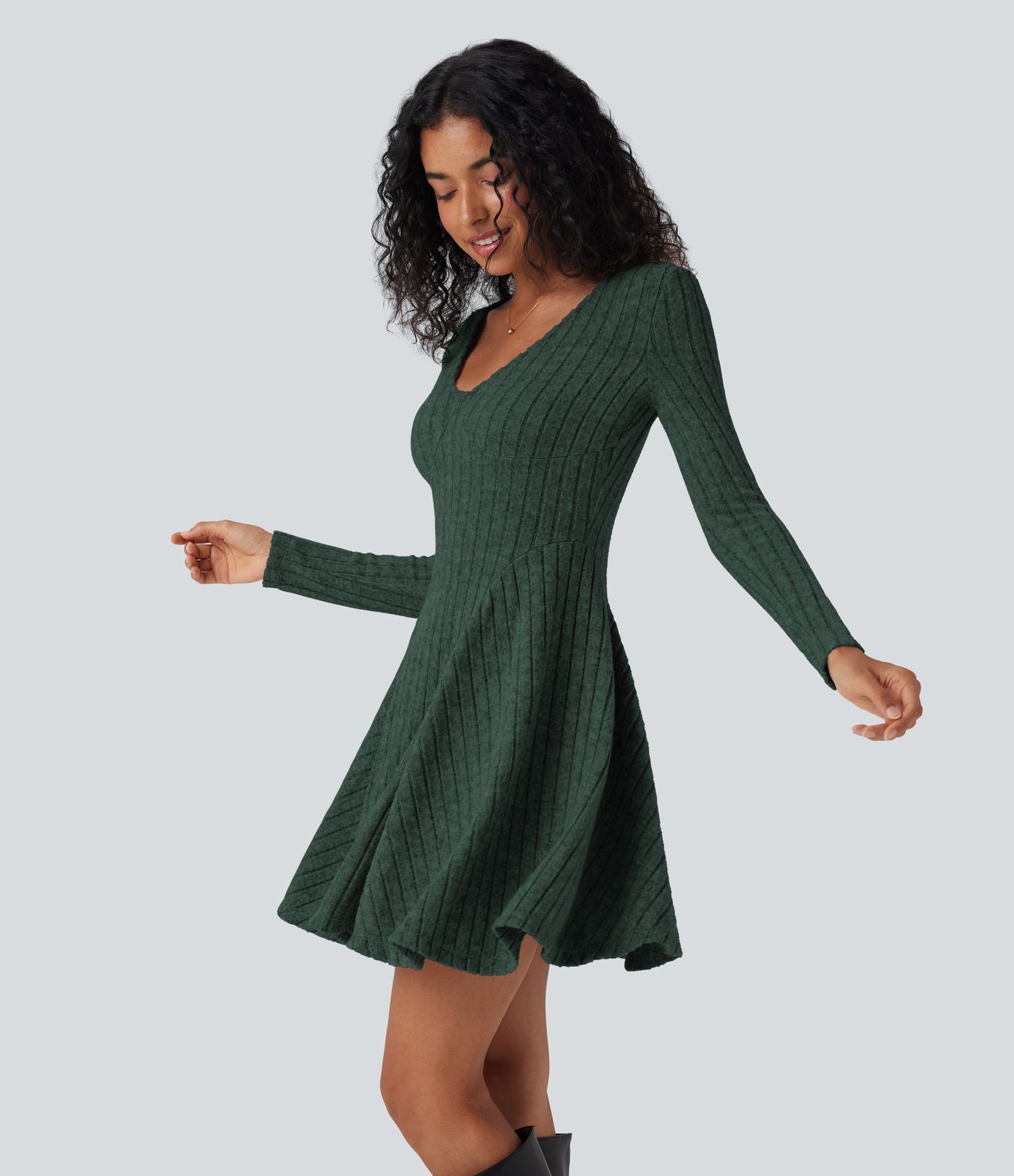 Robe décontractée mini évasée maille côtelée col V manches longues