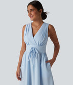 Robe midi rayée sans manches à col en V et poches