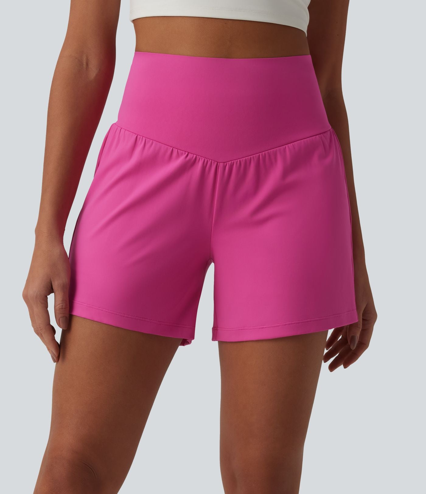 Short de yoga SoftlyZero™ Airy 2-en-1 gainant taille très haute à effet frais InstantCool avec poches, 12,5 cm