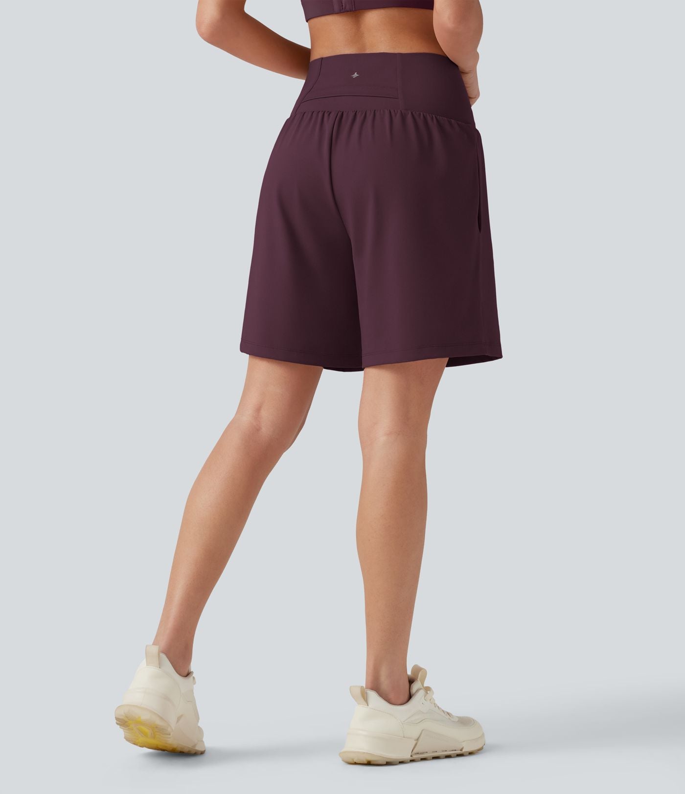 Short de yoga SoftlyZero™ Airy 2-en-1, taille haute, croisé, à effet frais InstantCool, 17,5 cm, avec poches