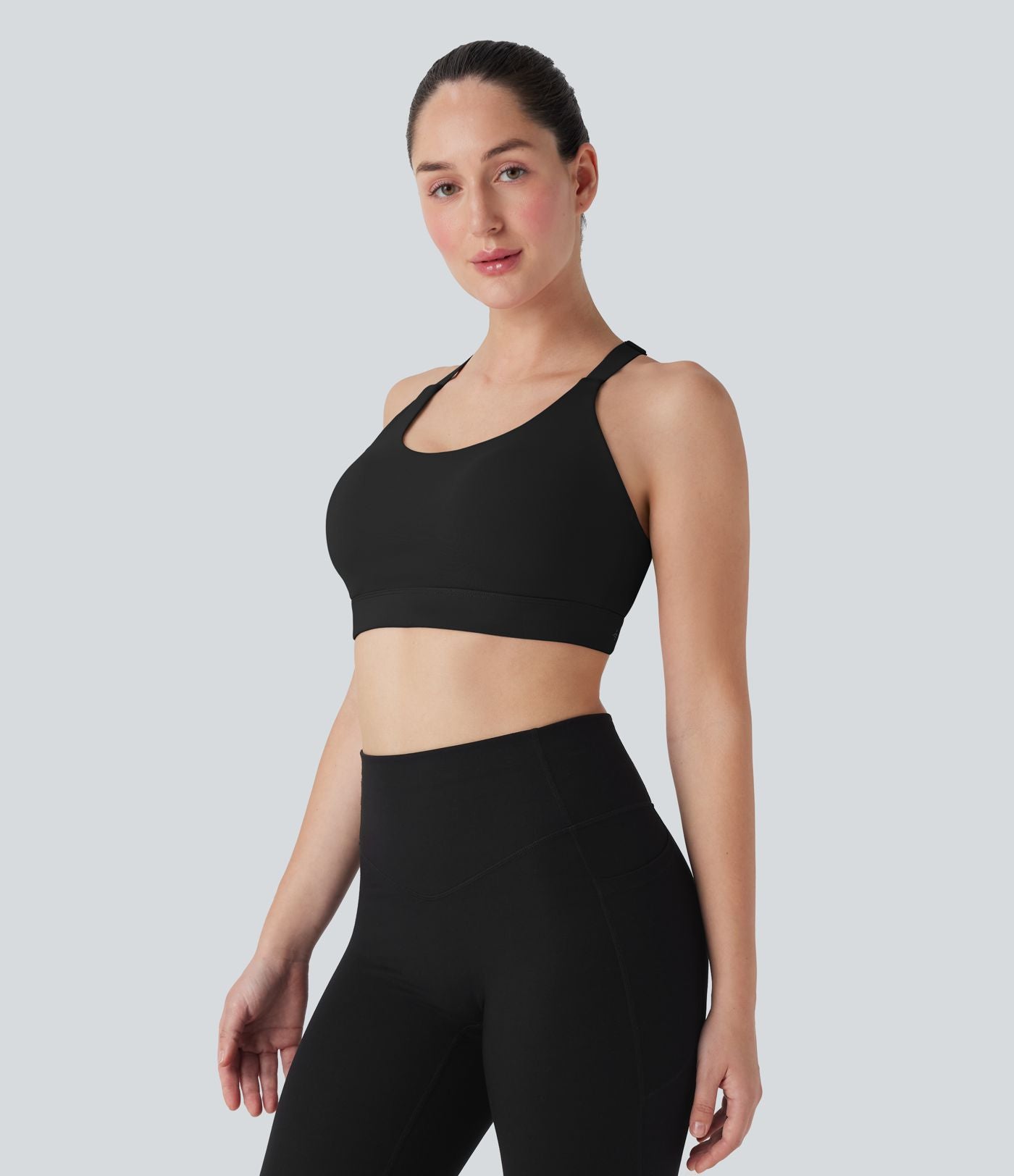 Brassière d'entraînement SpeedWave™ maintien moyen coques moulées perforée crochet ajustable séchage rapide E-G