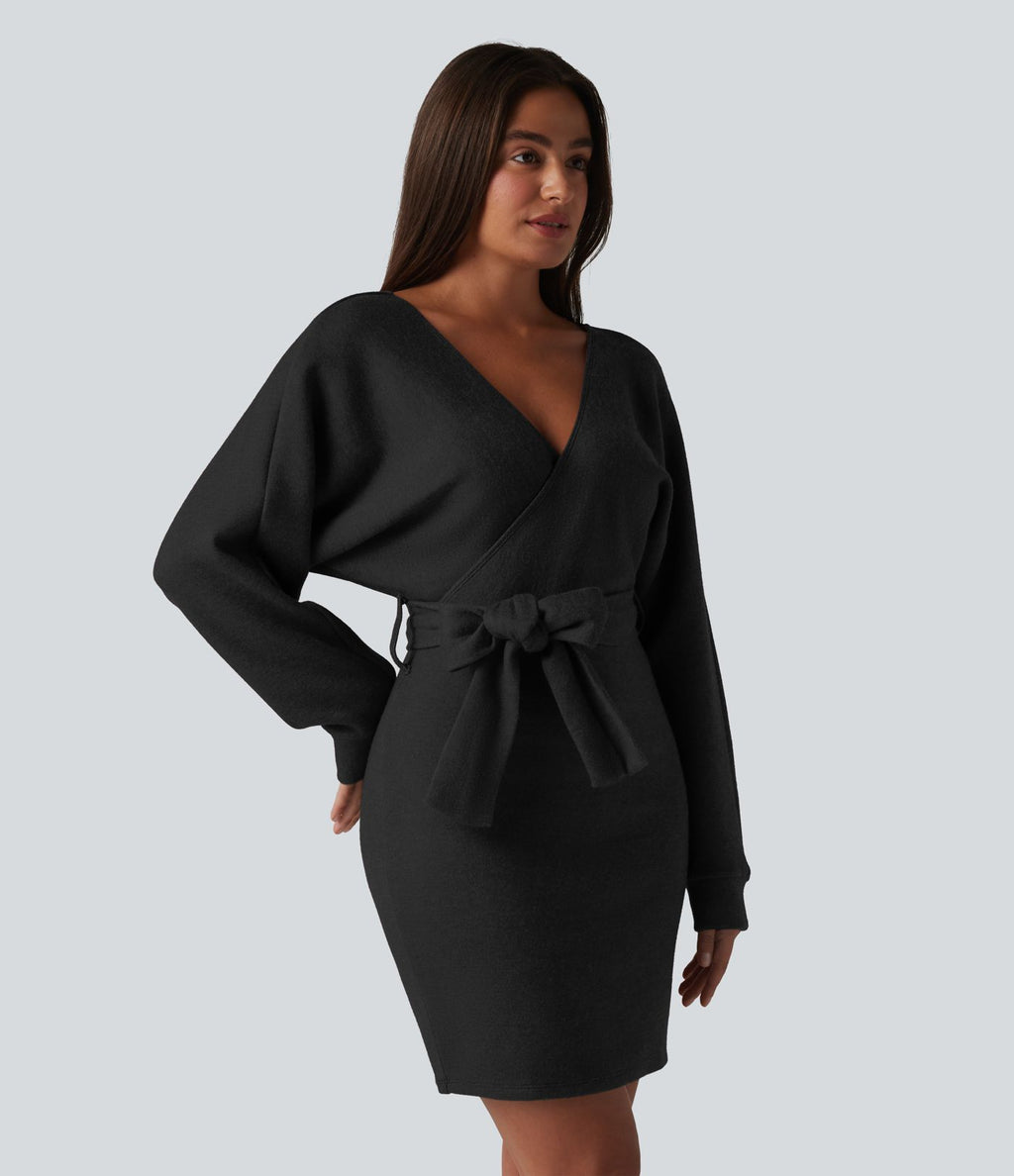 Robe courte décontractée col V croisé manches chauve-souris ceinturée