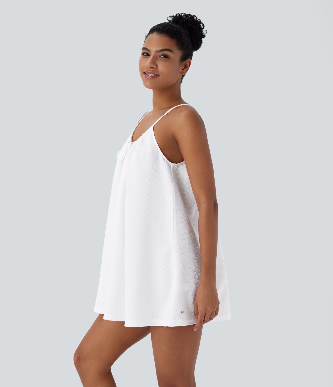Robe courte à encolure nouée avec découpe et rayures