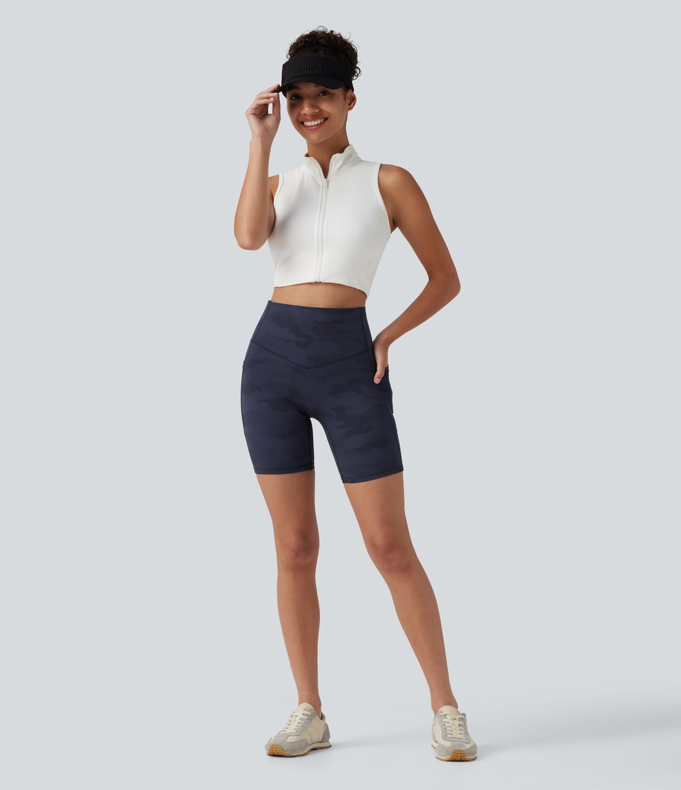 Short cycliste d'entraînement gainant taille haute UltraSculpt™ à imprimé camouflage 17,5 cm avec poches