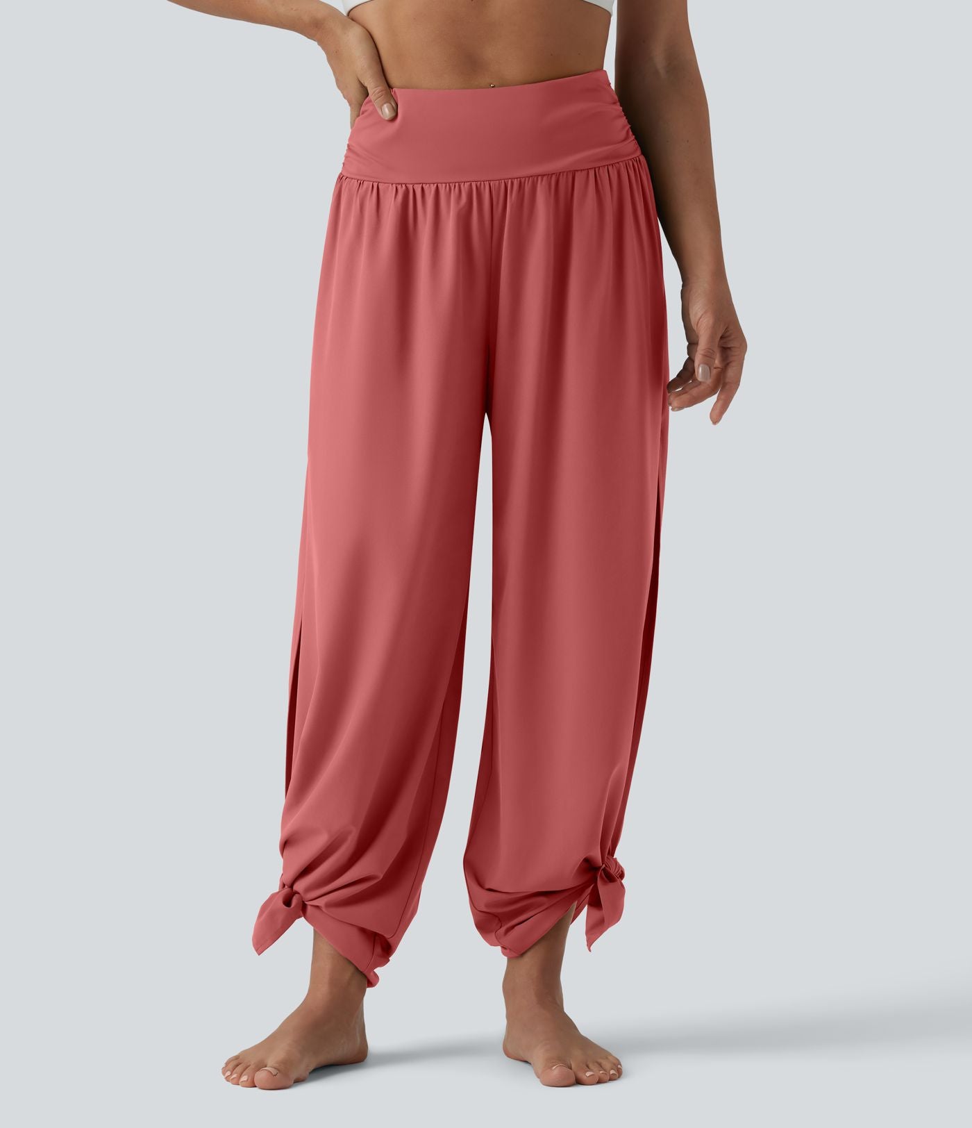 Pantalon fluide Breezeful™ taille haute à séchage rapide avec fronces, fente et poches