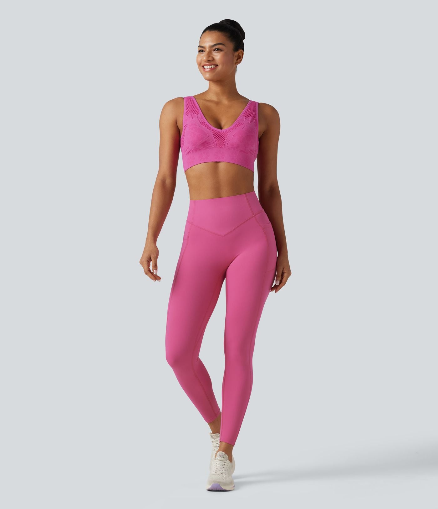 Brassière de sport OneForm Seamless Flow sans couture à col V, maintien léger, pour le yoga