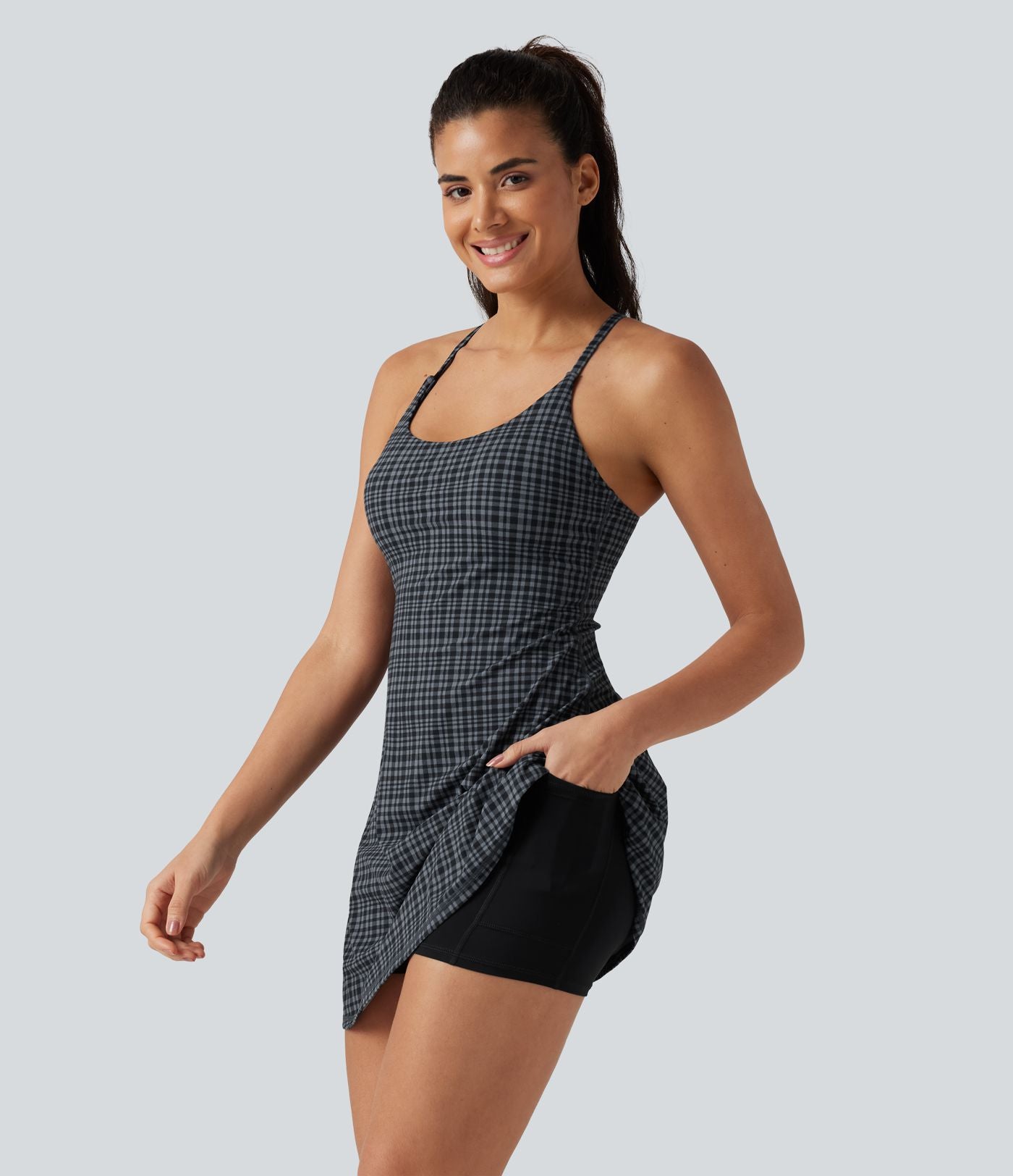 Robe sport de danse mini 2-en-1 avec brassière intégrée UltraSculpt™ à imprimé à carreaux avec poches - Édition Easy Peasy