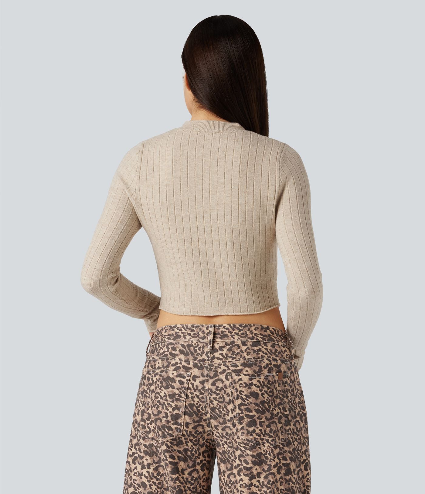 Pull court col montant manches longues