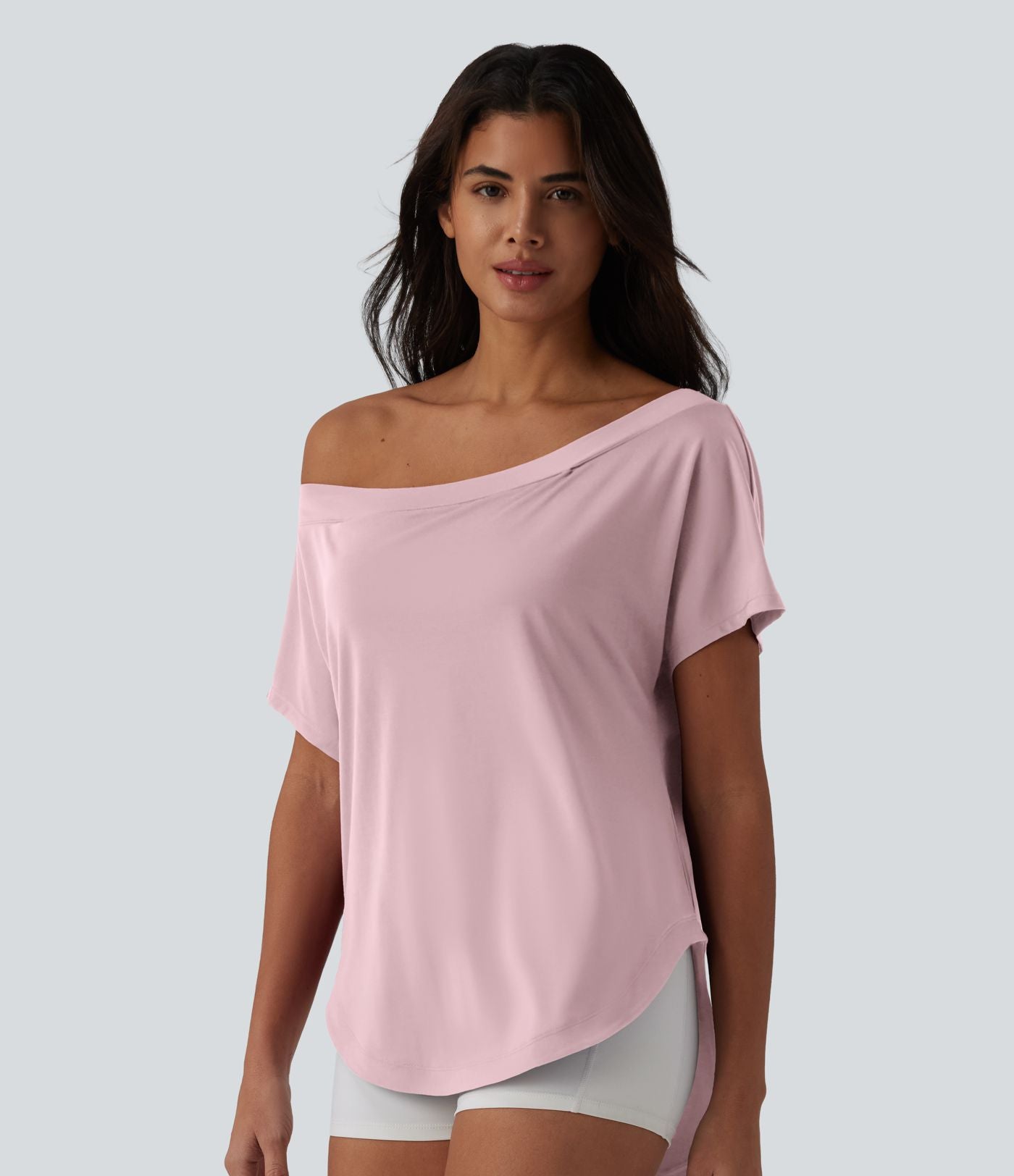 Top de sport yoga asymétrique à épaule dénudée manches courtes ourlet arrondi et coupe asymétrique à séchage rapide – Soutien-gorge intégré