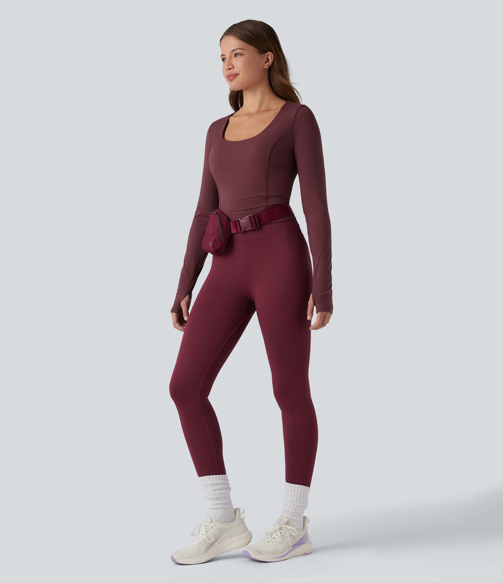 Haut de yoga SoftlyZero™ Plush push-up à col arrondi, manches longues, trous pour les pouces et poches
