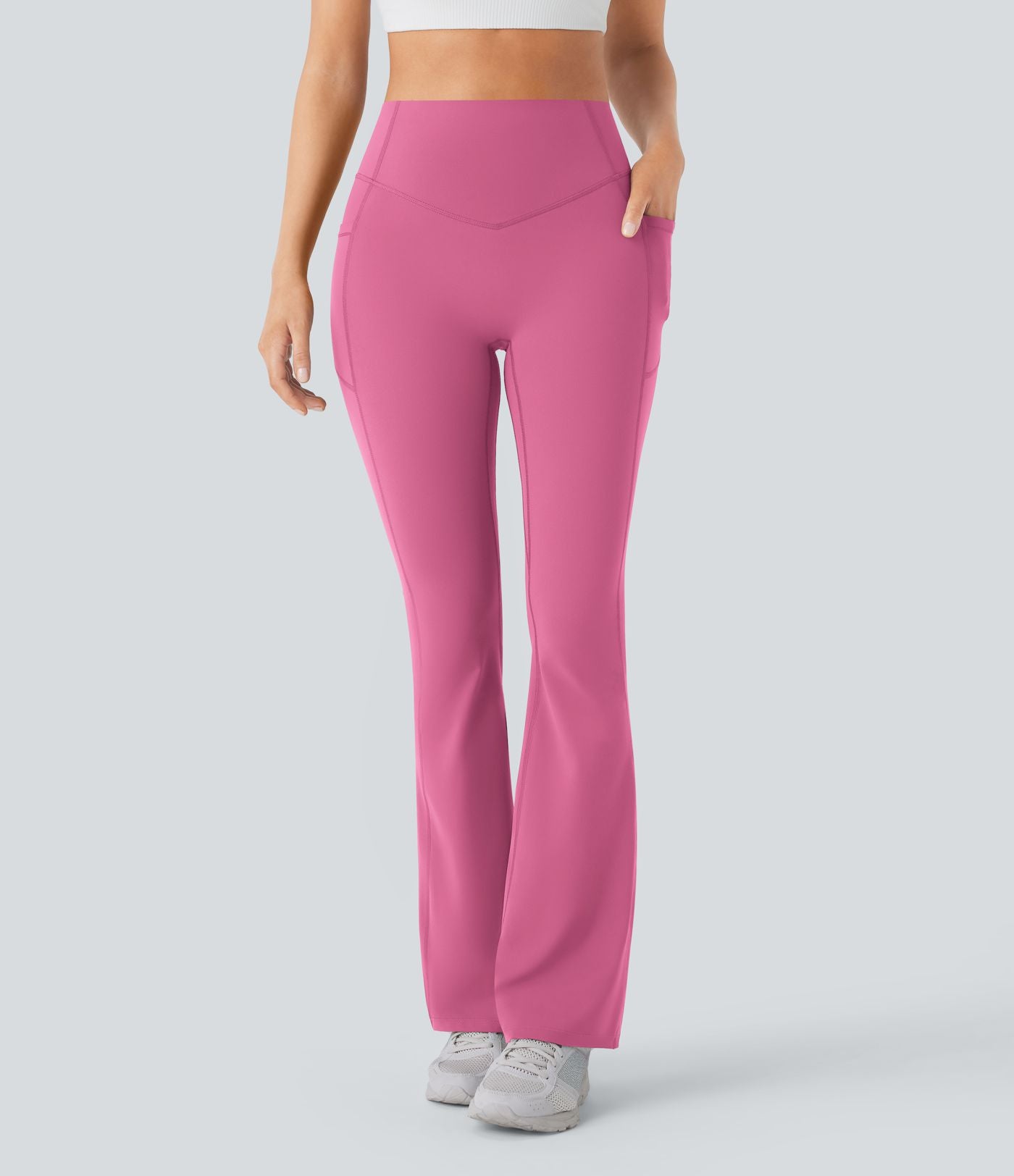 Pantalon de yoga à coupe bootcut gainant galbant taille haute avec effet scrunch et poches Halara UltraSculpt™