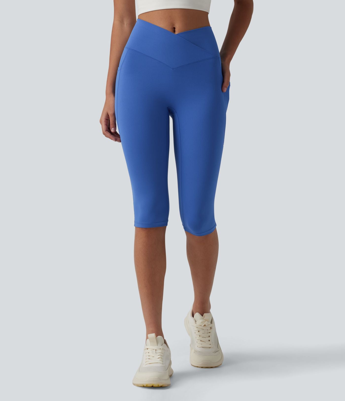 Legging de yoga corsaire SoftlyZero™ taille haute croisé avec poches - UPF50+